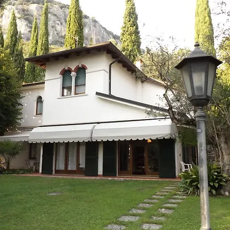 Silvana Villa Garde