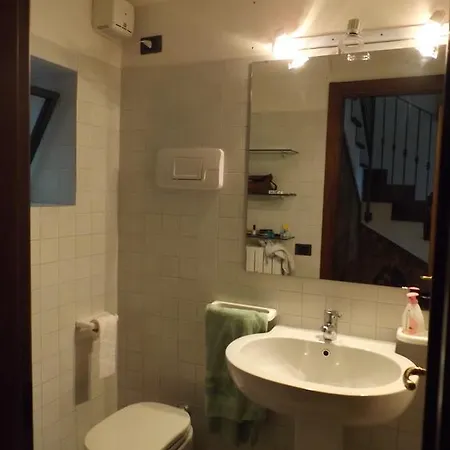 Silvana Villa Garda